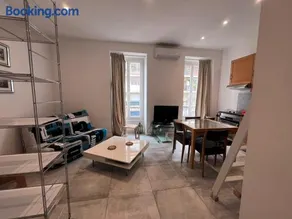Heart of Nice Harboor cosy and central - Image 1