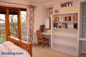 Open plan country home ideal for restful getaways - Image 2