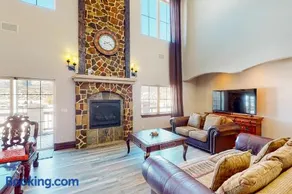 Black Bear Lodge - Image 1