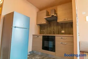 Badiula Flat - Image 1