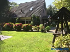 Wendrik Hoeve Bed & Stables - Image 1
