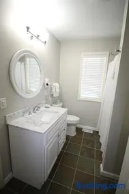 Mountain View Villa on Choice Ave - Steps to Downtown - Image 3