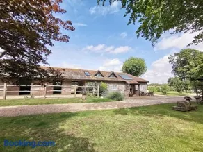 Chichester Cottage @ Graingers - Image 3