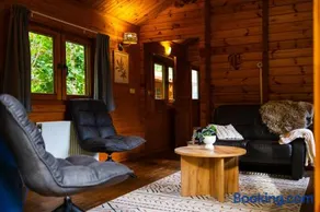 Sfeervol houten huisje met fijne buitenruimte op de Veluwe - Image 3