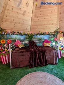 Kits Coty Glamping - Image 4