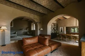Villa Petroio - Luxury Home with Private Pool - Image 2