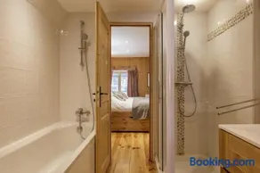 Ferme d Aristide - Chalet 160m2 Calme Sauna Vue Bus Train 250m - Image 4