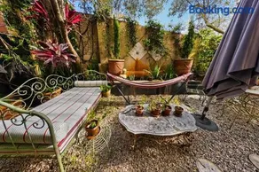 Mosman Oasis - Eclectic Garden Guest Room - LITT2 - Image 3