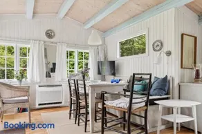 Cozy Holiday Home Close To The Sea In Hundested - Image 2