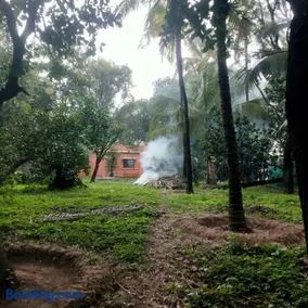 Tirodkar Homestay 2 BHK Villa, 600m fr Beach, Authentic Malvani Food - Image 1