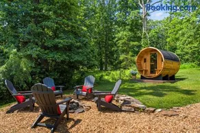Modern w Sleek Design Hot Tub Dome & Game Room - Image 3