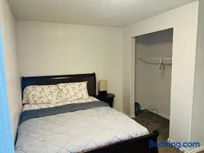Cozy Apartment Near Hiking Trails & SLC Airport - Image 4
