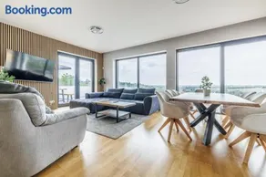 Airport Prague Luxury Apartment & Spa - Image 3