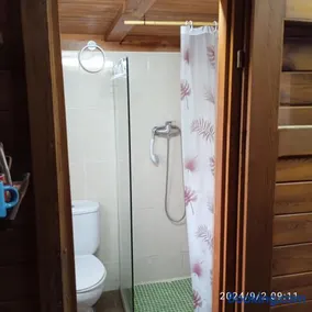 Cabaña de madera - Image 2