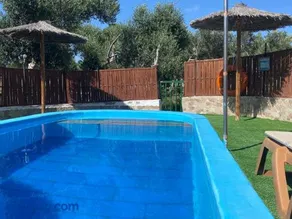 Olive Bungalow Solo Adultos - Image 3