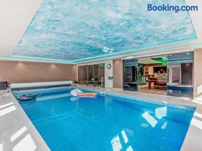 6 Bed in Wolverhampton oc-92874 - Image 2