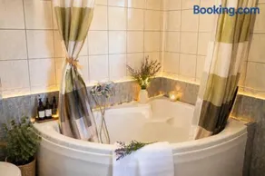Acqui Apartments - Image 4