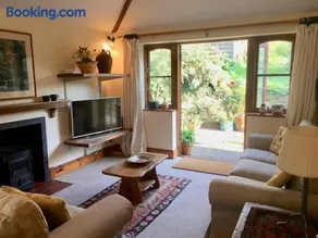 Secret Garden Cottage - Image 5