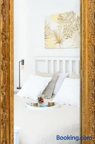 Lora Como Apartment, free private parking, self check in - Image 3