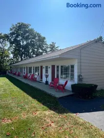 1848 Inn - Image 2