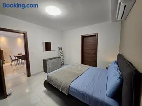 Sunflower, Designer Two-Bedroom Apartment - Image 4