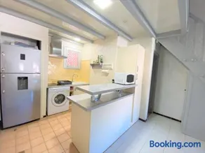 studio mezzanine climatisé 40 M2 bord de mer - Image 4