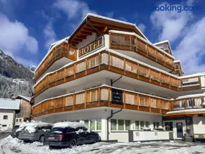 A Casa Saphir Appartement-Hotel - Image 1