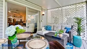 Cheerful North Beach Getaway - Image 4