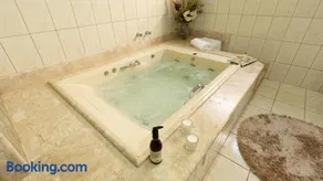 Jahu Center Home - Image 2