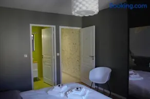 La Maison de L Artiste - Chambres d'hôtes à Verdun - avec jacuzzi - Image 4