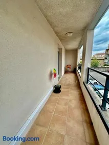 Charmant appartement lumineux avec terrasse - Image 2