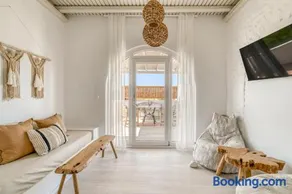 Cavos Paros Veranda, Sea-View Terrace & 2 Bedrooms - Image 2