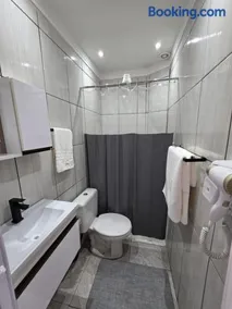 Residencial Éden Apt 17 - Image 1