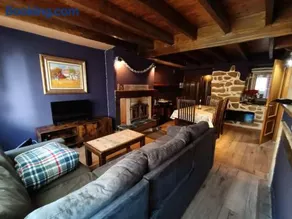 La Casita Violeta - Image 1