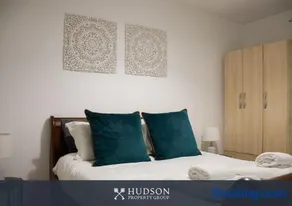 Telford Centre - 2 Bed Apartment - Image 2