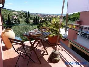 Olive Press Lodge - Image 3