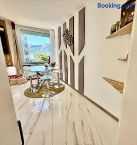 13 Lake View, Family central modern app - Image 1