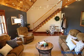 The Kennedy House - Image 4