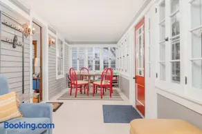 Character Family Home - 3 bedroom 2 bath - Image 3