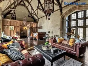 The Mayfair Castle - Image 3