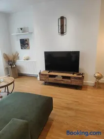 luxury Maisonette near beach - Image 2