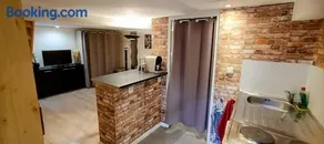 Studio Neuf avec courette privative - Image 1