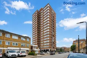 Central London 2 Bed Apartment Near Old Street - Image 1