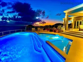 Luxe Pool Villa with Big Views and A Sandy Beach Nearby - Driftwood Villa - Image 2