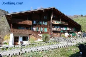 La Boutique - Image 1