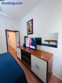 APMARAVILHOSO QUARTO e SALA LEBLON Recém REFORMADO ACEITO 5 pessoas NA ATAULFO DE PAIVA - Image 3