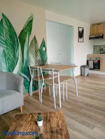 Cosy et moderne centre ville Gourin - Image 2