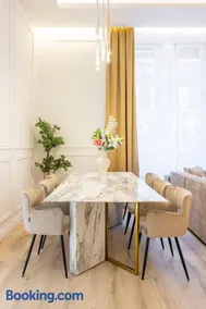 Exclusive & Prestigious Central Residence W/ Balcony - Image 5