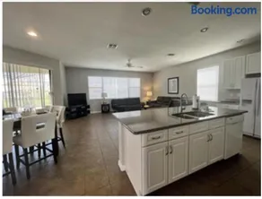 5 Bedroom House in a Golf resort community near Disney Parks & Universal Studios - Image 5