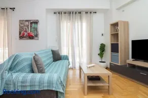 Athens Central Apartment With Balcony - Image 1